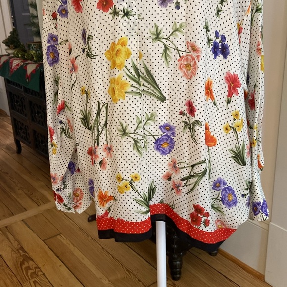 ZARA WOMAN FLORAL POLKA DOT
OVERSIZED V NECK TUNIC TOP
BLOUSE SIZE M - Picture 3 of 8